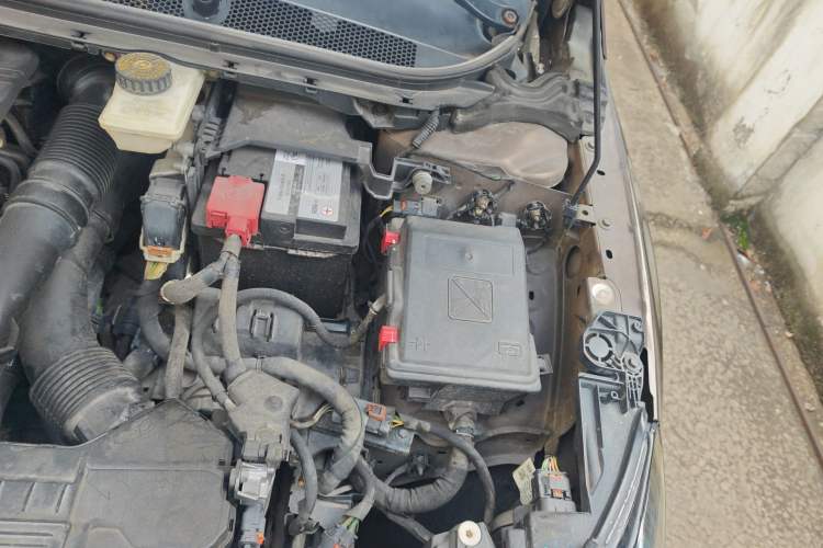 Used Peugeot 408 2015 1.2T Automatic Luxury Edition Engine Bay Left
