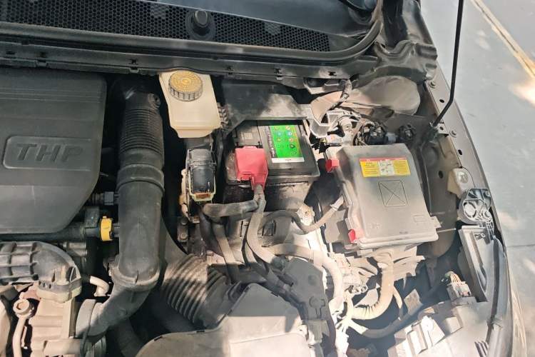 Used Peugeot 408 2015 1.2T Automatic Luxury Edition Engine Bay Left
