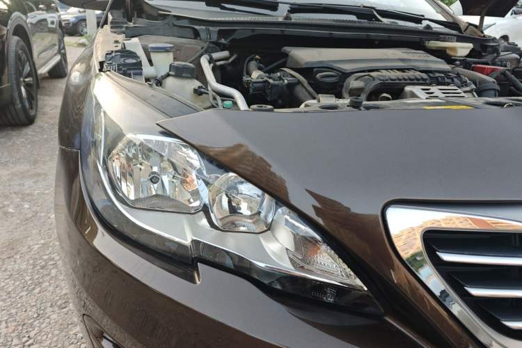 Used Peugeot 408 2015 1.2T Automatic Luxury Edition Engine Bay Right