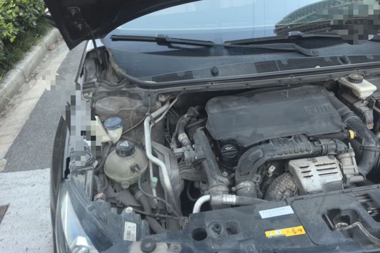 Used Peugeot 408 2015 1.2T Automatic Luxury Edition Engine Bay Right