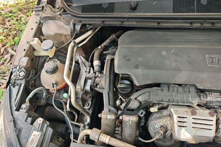Used Peugeot 408 2015 1.2T Automatic Luxury Edition Engine Bay Right