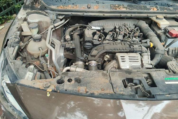 Used Peugeot 408 2015 1.2T Automatic Luxury Edition Engine Bay Right