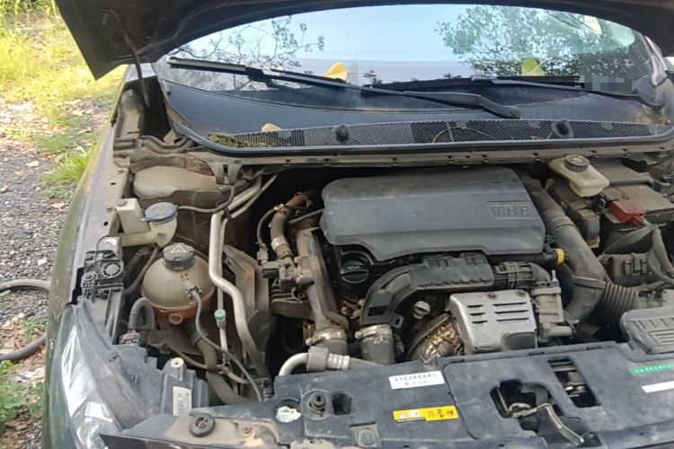 Used Peugeot 408 2015 1.2T Automatic Luxury Edition Engine Bay Right