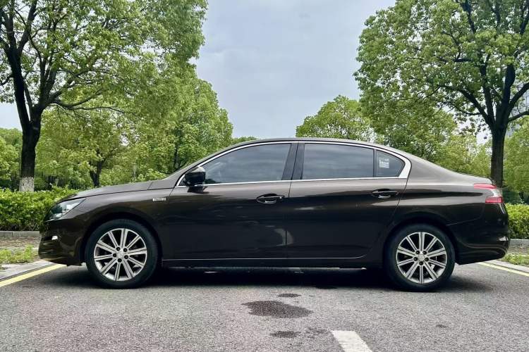 Used Peugeot 408 2015 1.2T Automatic Luxury Edition Exterior 8