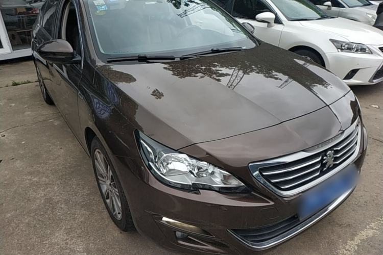 Used Peugeot 408 2015 1.2T Automatic Luxury Edition Front Right 45 Deg