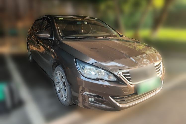 Used Peugeot 408 2015 1.2T Automatic Luxury Edition Front Right 45 Deg