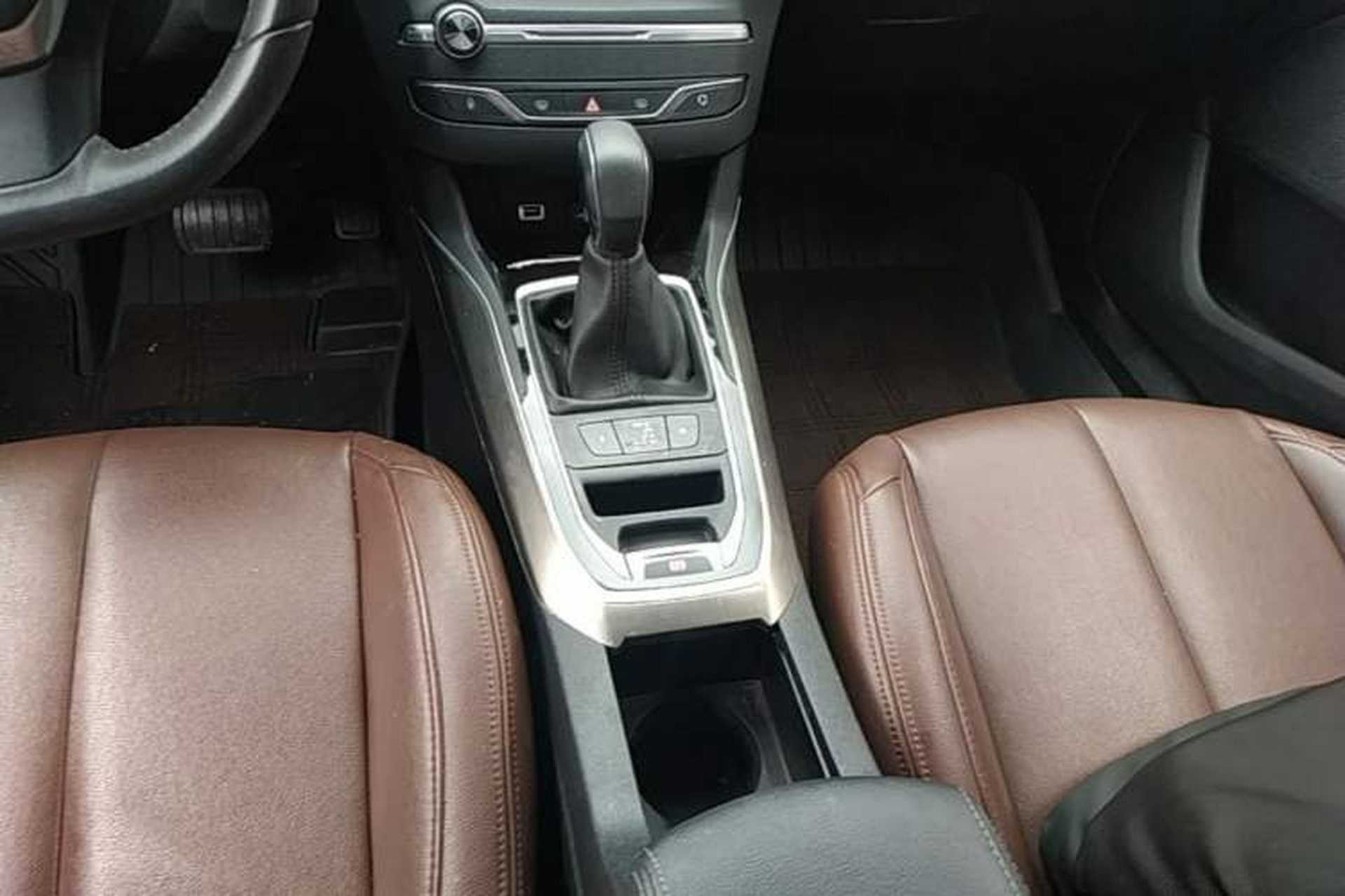 Used Peugeot 408 2015 1.2T Automatic Luxury Edition Gear Lever