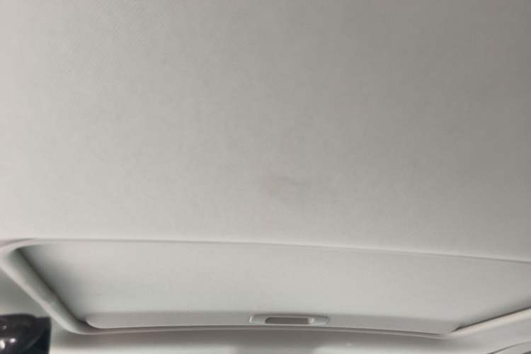 Used Peugeot 408 2015 1.2T Automatic Luxury Edition Headliner