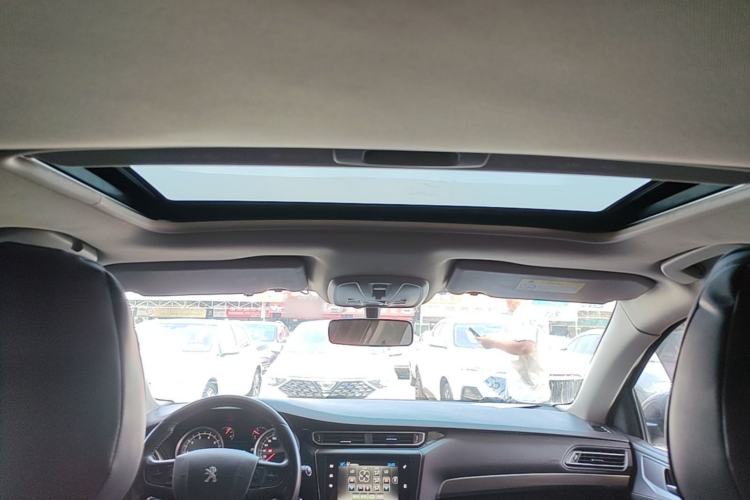 Used Peugeot 408 2015 1.2T Automatic Luxury Edition Headliner