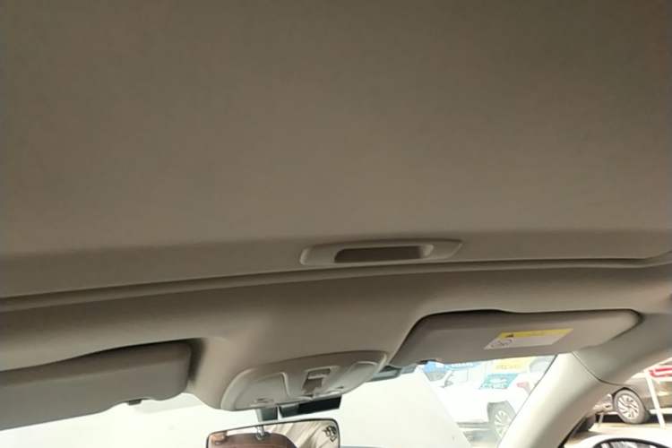 Used Peugeot 408 2015 1.2T Automatic Luxury Edition Headliner
