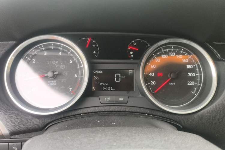 Used Peugeot 408 2015 1.2T Automatic Luxury Edition Instrument Cluster