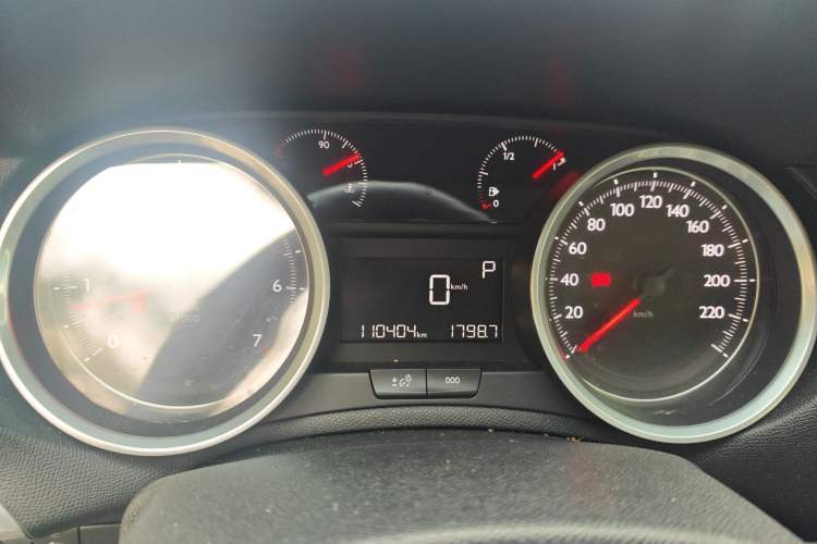 Used Peugeot 408 2015 1.2T Automatic Luxury Edition Instrument Cluster