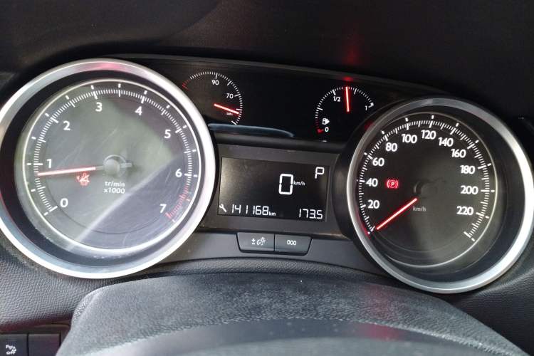 Used Peugeot 408 2015 1.2T Automatic Luxury Edition Instrument Cluster