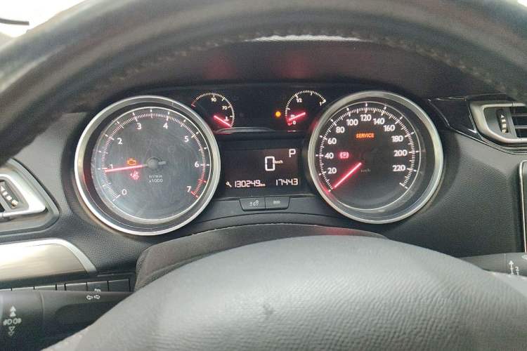 Used Peugeot 408 2015 1.2T Automatic Luxury Edition Instrument Cluster