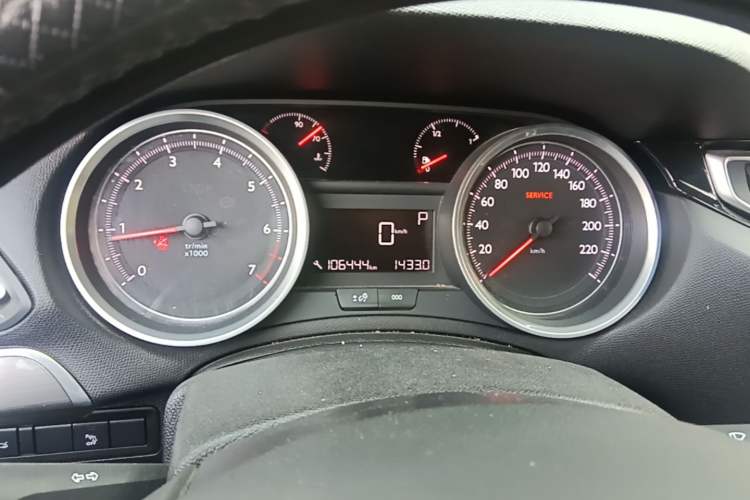 Used Peugeot 408 2015 1.2T Automatic Luxury Edition Instrument Cluster
