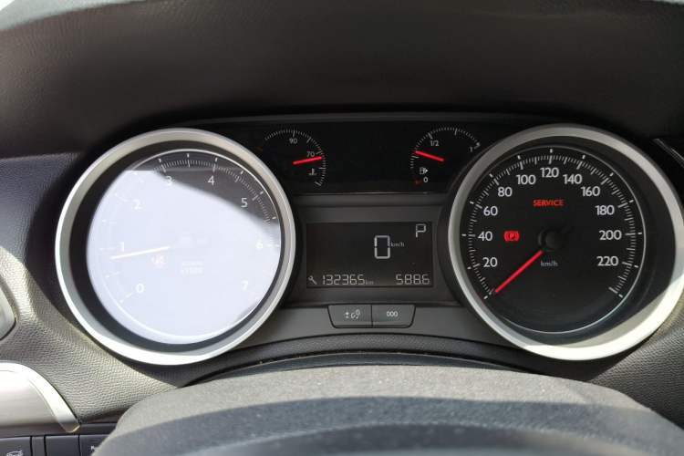 Used Peugeot 408 2015 1.2T Automatic Luxury Edition Instrument Cluster