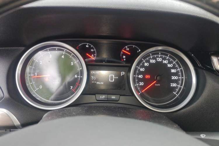 Used Peugeot 408 2015 1.2T Automatic Luxury Edition Instrument Cluster