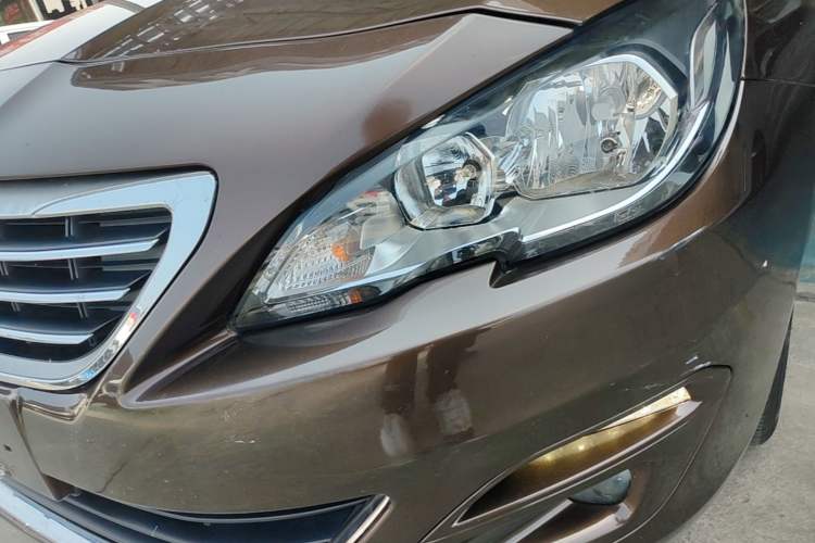 Used Peugeot 408 2015 1.2T Automatic Luxury Edition Left Front Headlight