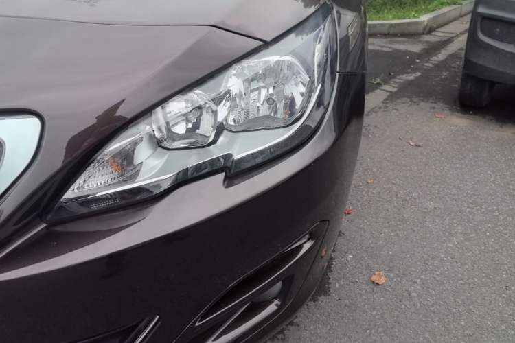 Used Peugeot 408 2015 1.2T Automatic Luxury Edition Left Front Headlight