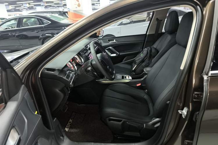 Used Peugeot 408 2015 1.2T Automatic Luxury Edition Left Front Seat