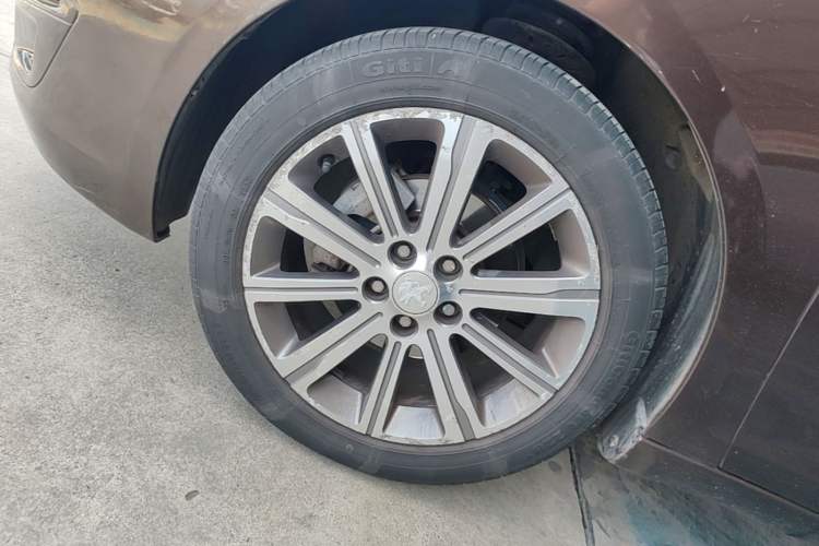 Used Peugeot 408 2015 1.2T Automatic Luxury Edition Left Front Wheel Hub