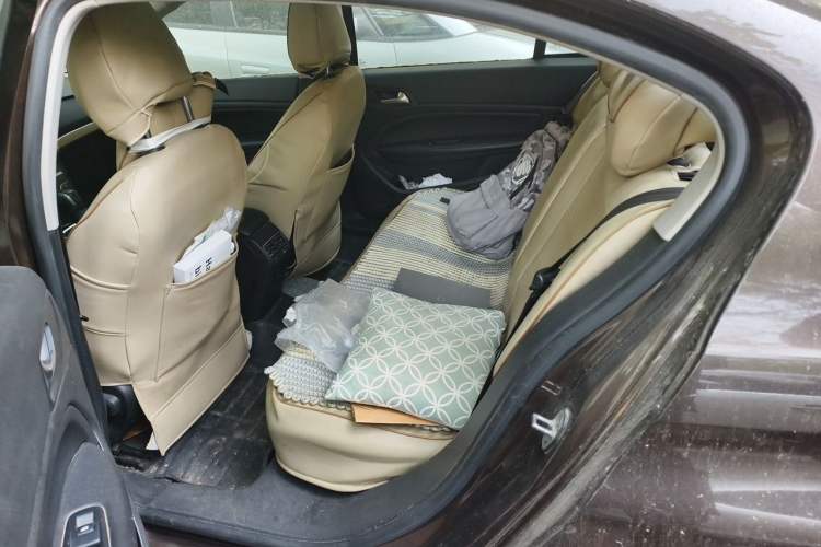 Used Peugeot 408 2015 1.2T Automatic Luxury Edition Left Rear Seat