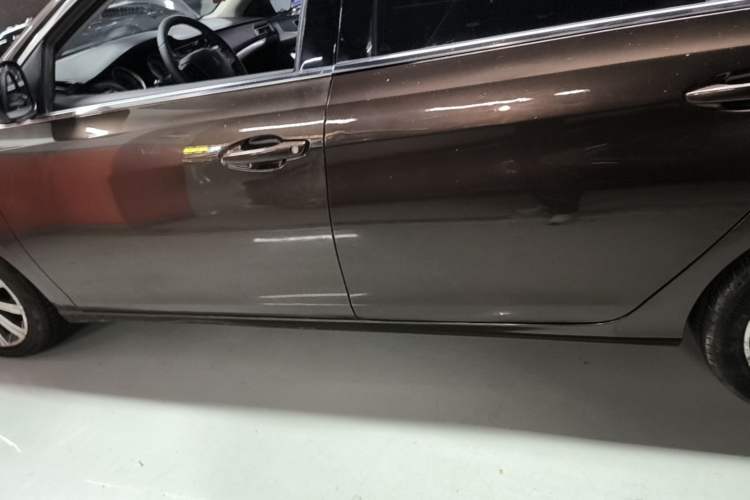 Used Peugeot 408 2015 1.2T Automatic Luxury Edition Left Side Sill