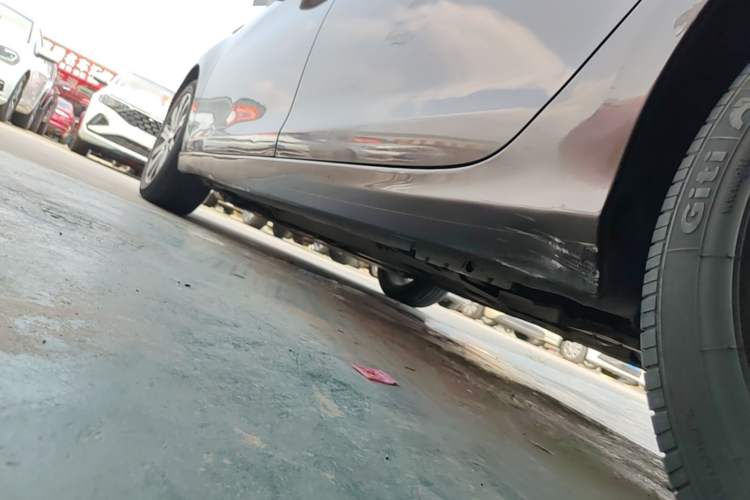 Used Peugeot 408 2015 1.2T Automatic Luxury Edition Left Side Sill