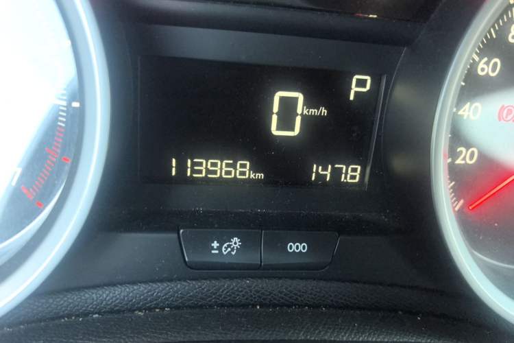 Used Peugeot 408 2015 1.2T Automatic Luxury Edition Odometer Close Up