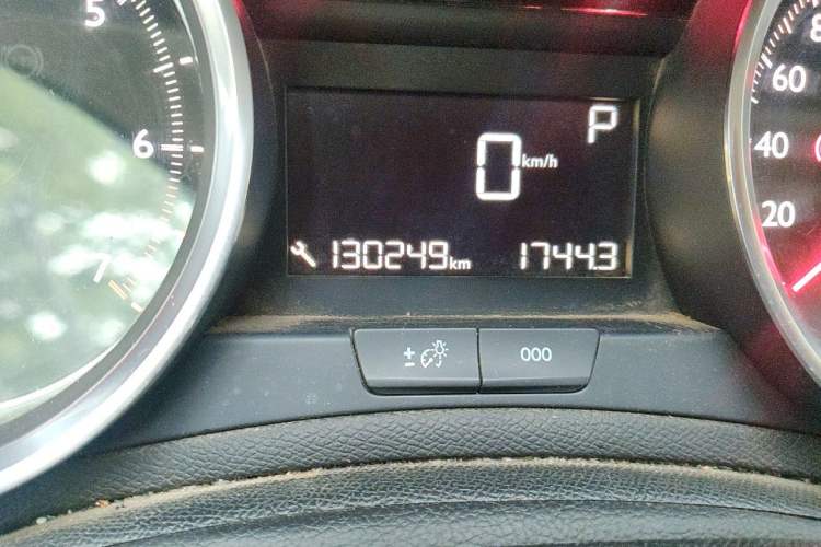 Used Peugeot 408 2015 1.2T Automatic Luxury Edition Odometer Close Up