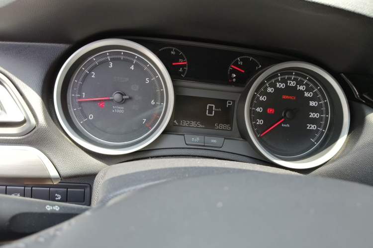 Used Peugeot 408 2015 1.2T Automatic Luxury Edition Odometer Close Up