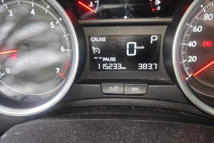Used Peugeot 408 2015 1.2T Automatic Luxury Edition Odometer Close Up