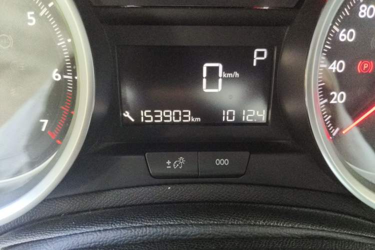 Used Peugeot 408 2015 1.2T Automatic Glory Edition Odometer Close Up