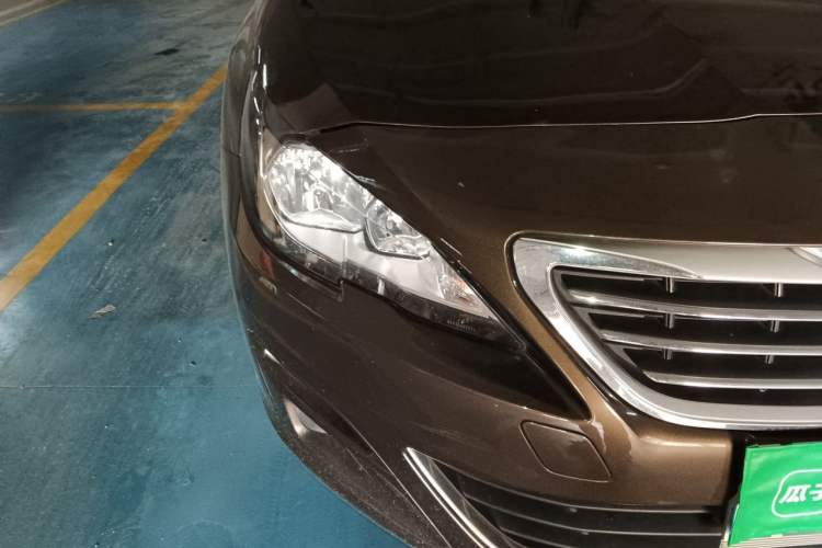 Used Peugeot 408 2015 1.2T Automatic Luxury Edition Right Front Headlight