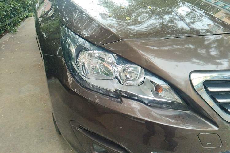 Used Peugeot 408 2015 1.2T Automatic Luxury Edition Right Front Headlight