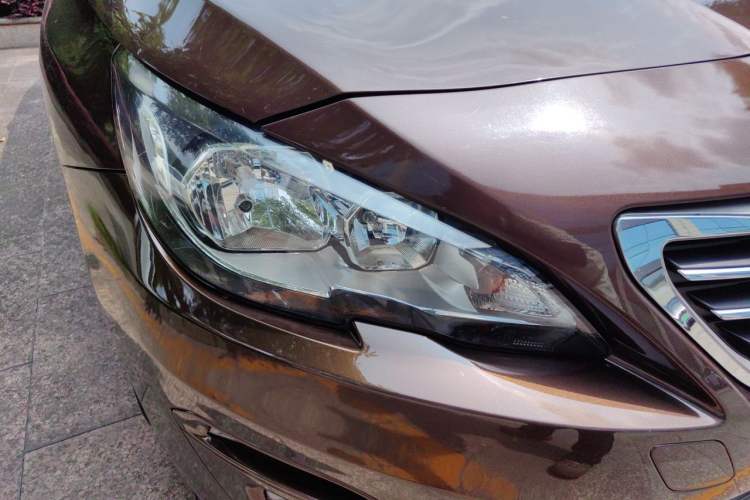 Used Peugeot 408 2015 1.2T Automatic Luxury Edition Right Front Headlight