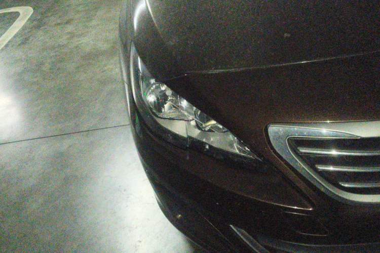 Used Peugeot 408 2015 1.2T Automatic Luxury Edition Right Front Headlight