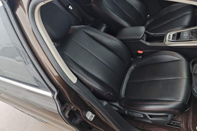 Used Peugeot 408 2015 1.2T Automatic Luxury Edition Right Front Seat