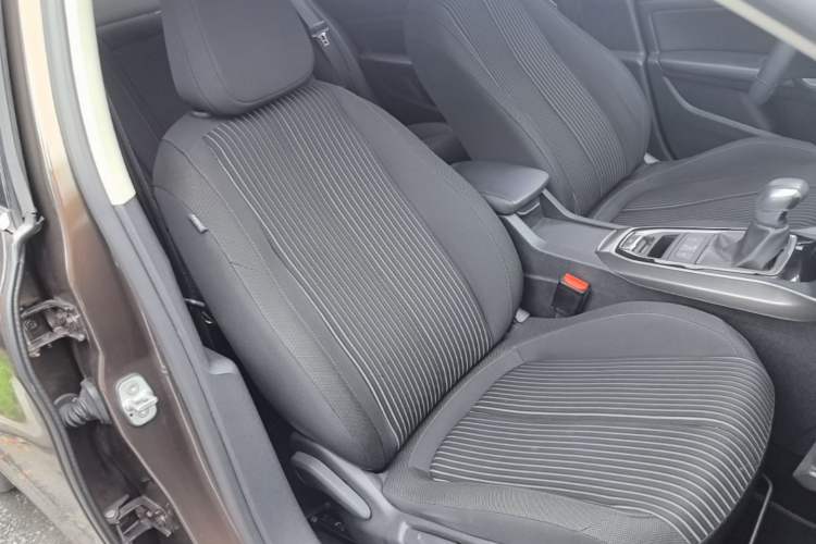 Used Peugeot 408 2015 1.2T Automatic Luxury Edition Right Front Seat