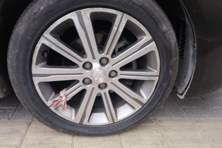 Used Peugeot 408 2015 1.2T Automatic Luxury Edition Right Front Wheel Hub