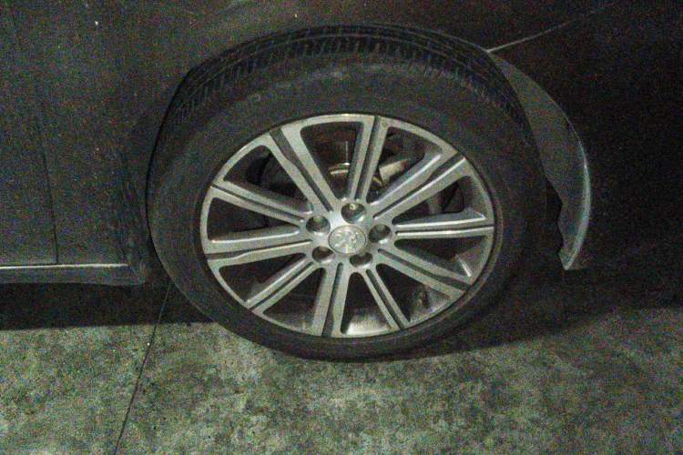 Used Peugeot 408 2015 1.2T Automatic Luxury Edition Right Front Wheel Hub