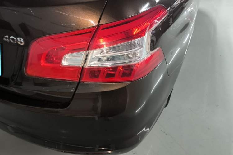 Used Peugeot 408 2015 1.2T Automatic Luxury Edition Right Rear Taillight