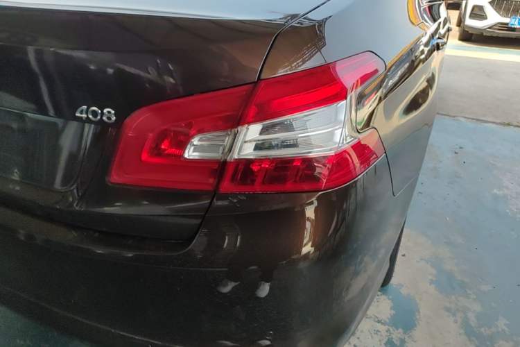 Used Peugeot 408 2015 1.2T Automatic Luxury Edition Right Rear Taillight
