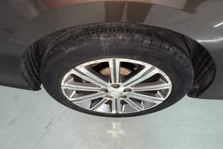 Used Peugeot 408 2015 1.2T Automatic Luxury Edition Right Rear Wheel Hub