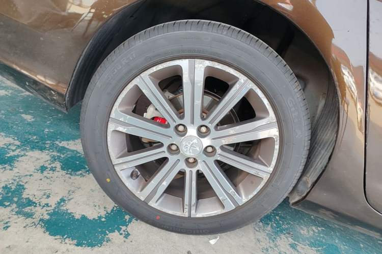 Used Peugeot 408 2015 1.2T Automatic Luxury Edition Right Rear Wheel Hub