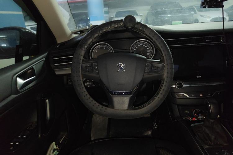 Used Peugeot 408 2015 1.2T Automatic Luxury Edition Steering Wheel