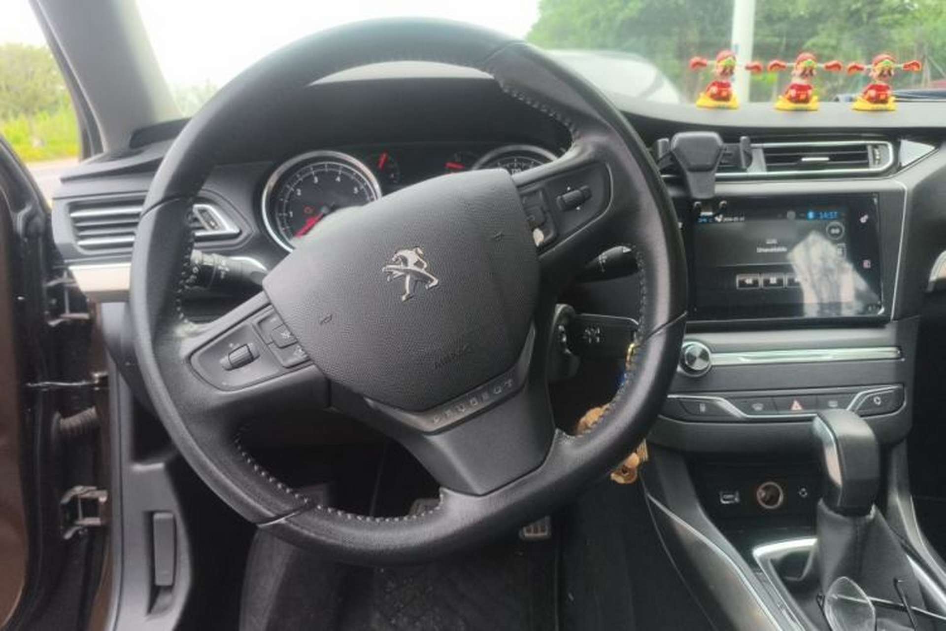 Used Peugeot 408 2015 1.2T Automatic Luxury Edition Steering Wheel