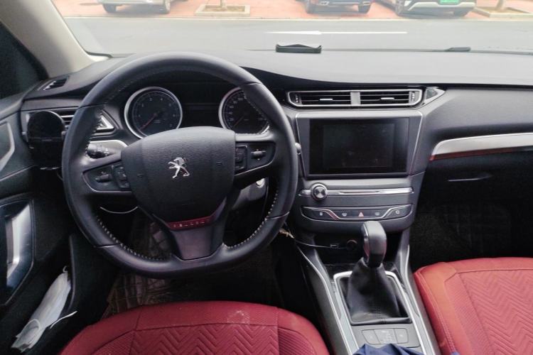 Used Peugeot 408 2015 1.2T Automatic Luxury Edition Steering Wheel