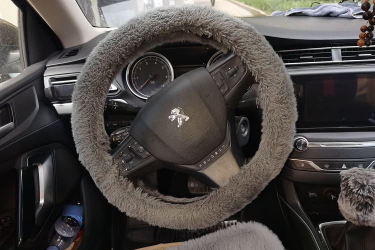 Used Peugeot 408 2015 1.2T Automatic Luxury Edition Steering Wheel