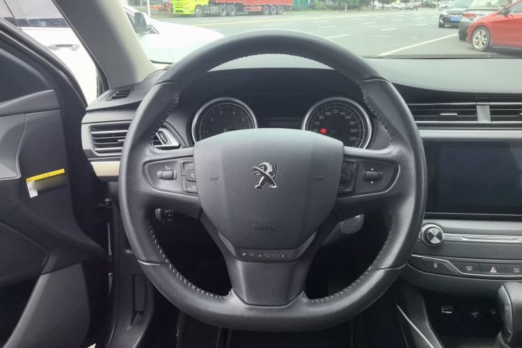 Used Peugeot 408 2015 1.2T Automatic Luxury Edition Steering Wheel